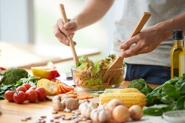Prepare a vegetable salad for prostatitis